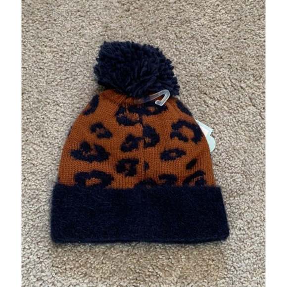 Cat & Jack Infant Boys Animal Print Winter Beanie Hat Ball Size 2T-5T - Picture 2 of 2